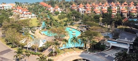 Compact low-maintenance condominium for sale near the beach, Hua Hin Compact low-maintenance condominium for sale near the beach, Hua Hin