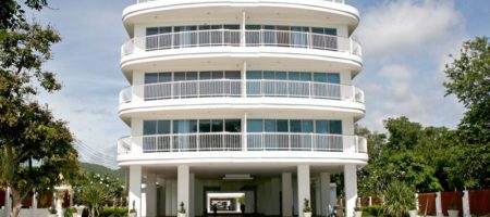 Condo on the Beach for Rent (Nightly Rental) (40168) Condo on the Beach for Rent (Nightly Rental) (40168)