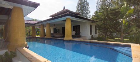 Balinese Style Villa (10508) Balinese Style Villa (10508)