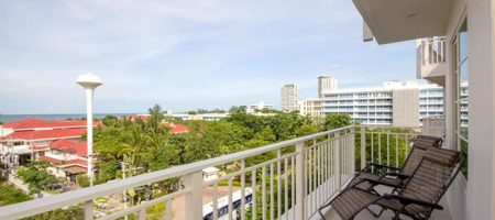Condominium on Takiab Beach for Rent (40403) Condominium on Takiab Beach for Rent (40403)