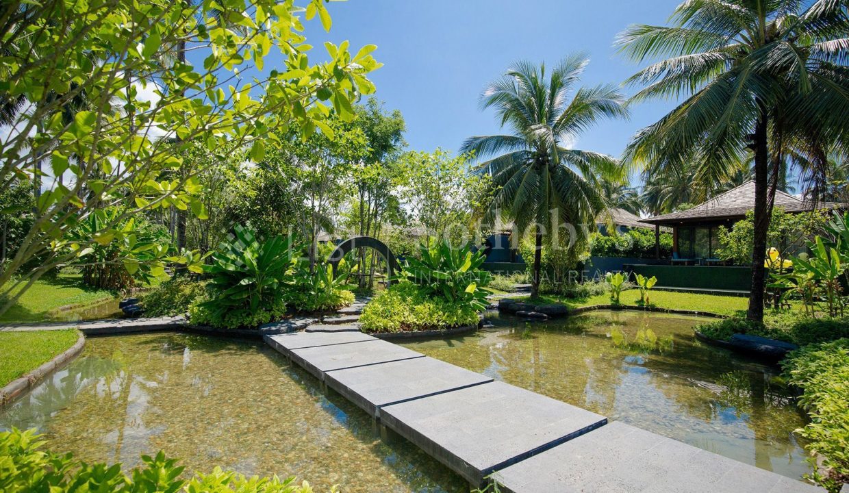 List-Sotheby-Thailand-BabaBeachClub-Phuket-Two-Bedroom-PoolVilla-for-sale-Walkway_1800x1200_display