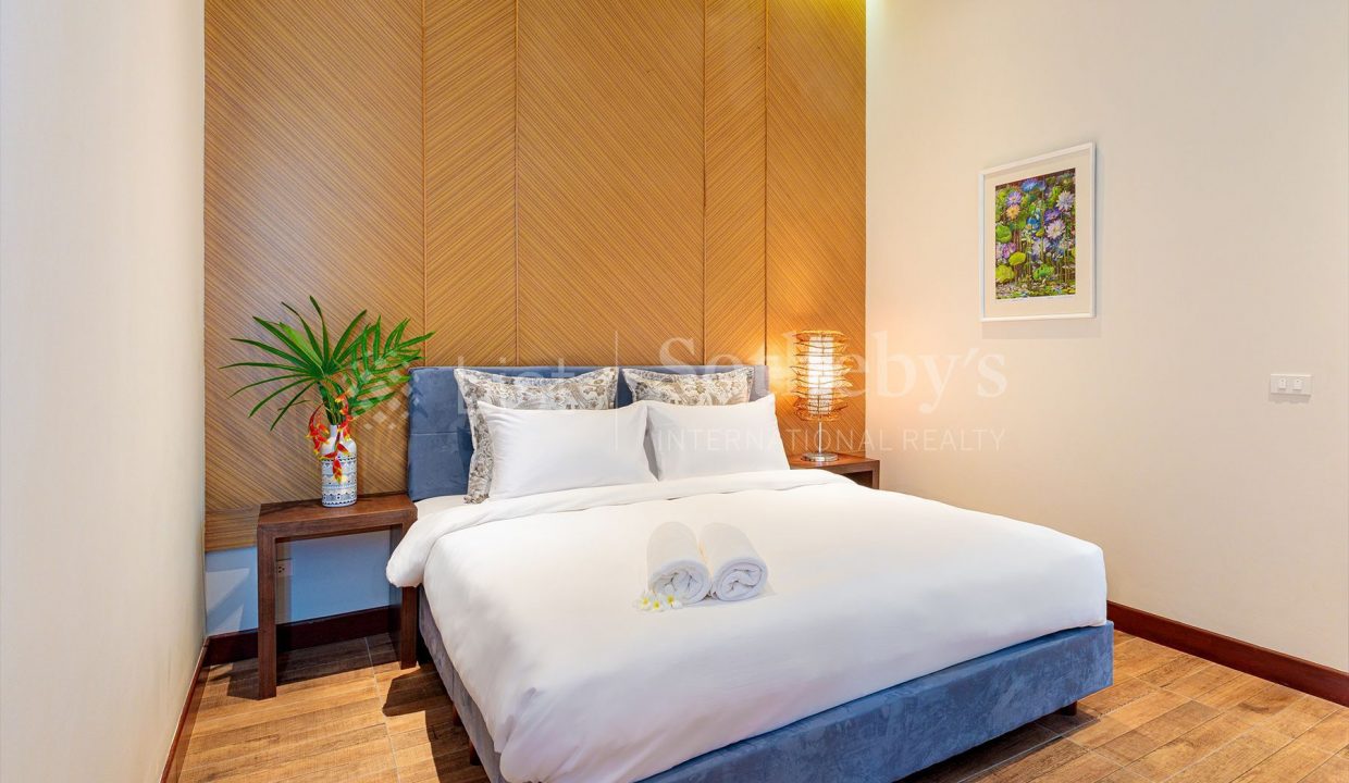 list-sothebys-international-realty-thailand-house-for-sell-Panorama-Villa-Kao-Tao-bedroom_1800x1200_display