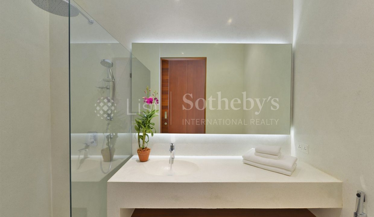 listsothebysrealty-Samui-Thailand-Villa-for-sell-Adriasa-bathroom3_1800x1200_display